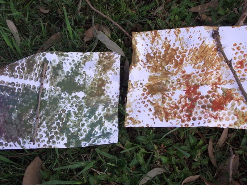 Encourage sensory and colour exploration through play with this easy activity for toddlers using simple recycled materials. A great idea for parents, childminders, early childhood educators, family day care and homeschool!