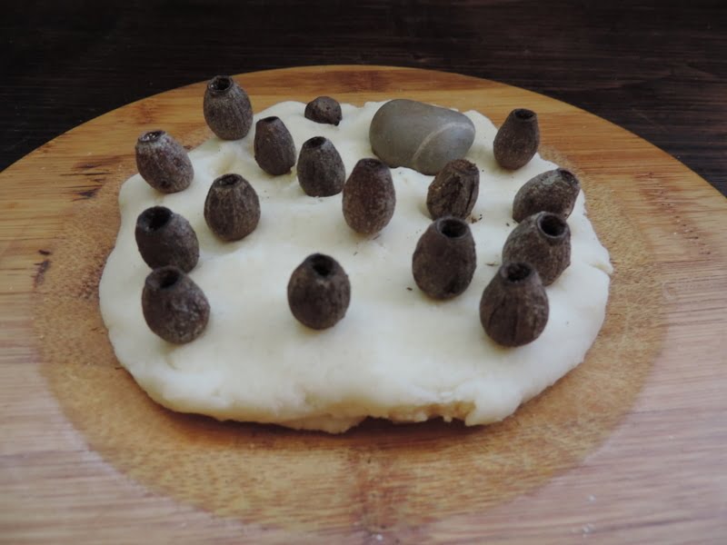 Easy microwave playdough recipe to make at home - safe for baby and toddler play!