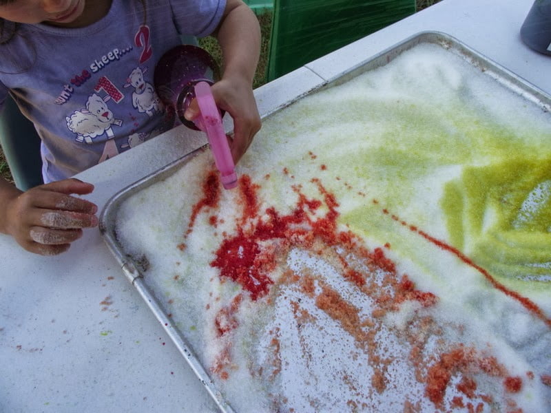 Sensory Squirty Salt Tray Fun...Colour mixing and sensory play for all ages via Mummy Musings and Mayhem