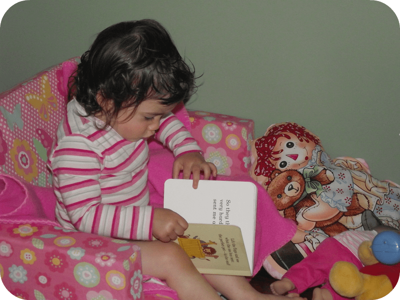 5 Strategies when reading to active toddlers with short attention spans! Mummy Musings and Mayhem