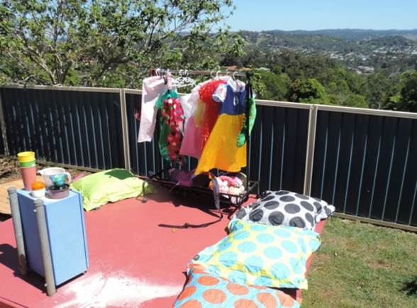 Outdoor Play Series - #1 Working with small yard spaces, tips for creating engaging outdoor play spaces even if you only have a small area to work with. Get your fact sheet at Mummy Musings and Mayhem