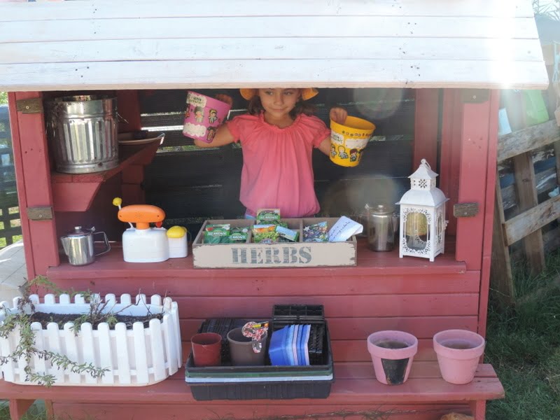 Set up this easy garden shop role play activity for children and watch them develop a love for gardening and outdoor play. Simple play based learning concepts for home educators, parents and early years teachers!