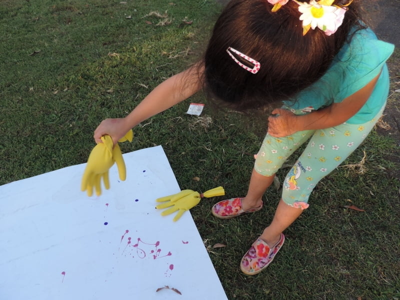 A simple, budget friendly sensory play activity that encourages toddlers and older children to get messy & paint using their whole body and the senses. Easy activity for home, early years teachers, homeschool, early childhood educators, family daycare and childcare centres!