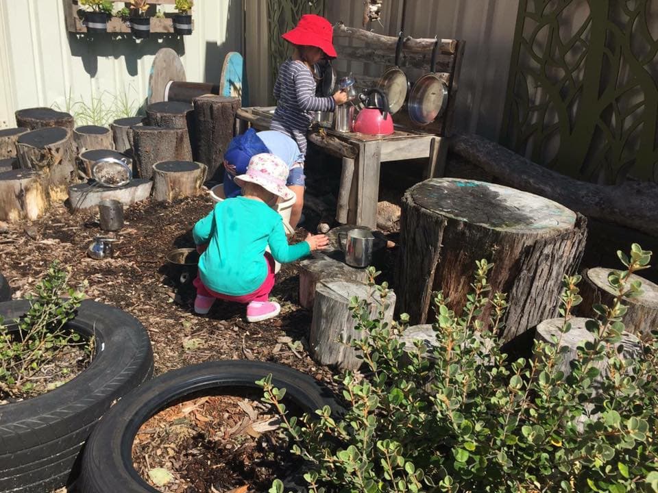 A huge collection of ideas for creative outdoor play areas shared by early years educators. Try them in the backyard or daycare spaces!