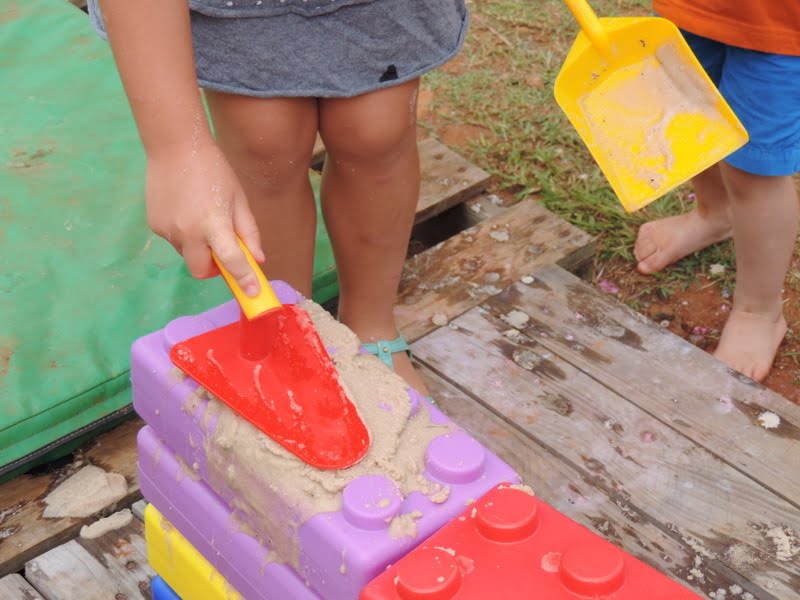 Extend block play and reignite interest in construction and block corner with these simple tips and open ended play ideas. Free Factsheet download for early childhood educators and parents!