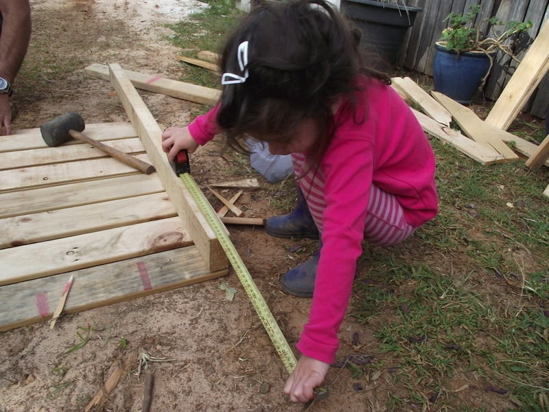 If you need to revamp tired outdoor play spaces or are ready to start designing a new space, this series will help you with simple,budget friendly ideas. Find out how to assess your current environment, incorporate recycled and natural materials and create interest areas within your outdoor area. Ideas for parents and early childhood educators - download the free ebook to help get you started!