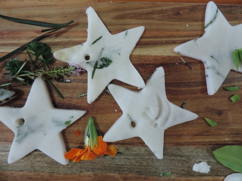 Use this easy 5 minute DIY clay dough recipe and incorporate natural materials to create unique clay nature ornaments for Christmas or whatever the imagination decides - lots of sensory and fine motor fun! Easy activity for early childhood educators and parents to try with all ages!