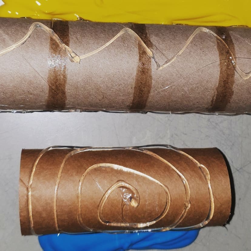 DIY paint rolls Setup up these simple activity ideas for toddlers and help them learn through play - no hours of prep or expensive materials required! Ideas for early childhood educators, teachers, nursery and homeschool families!