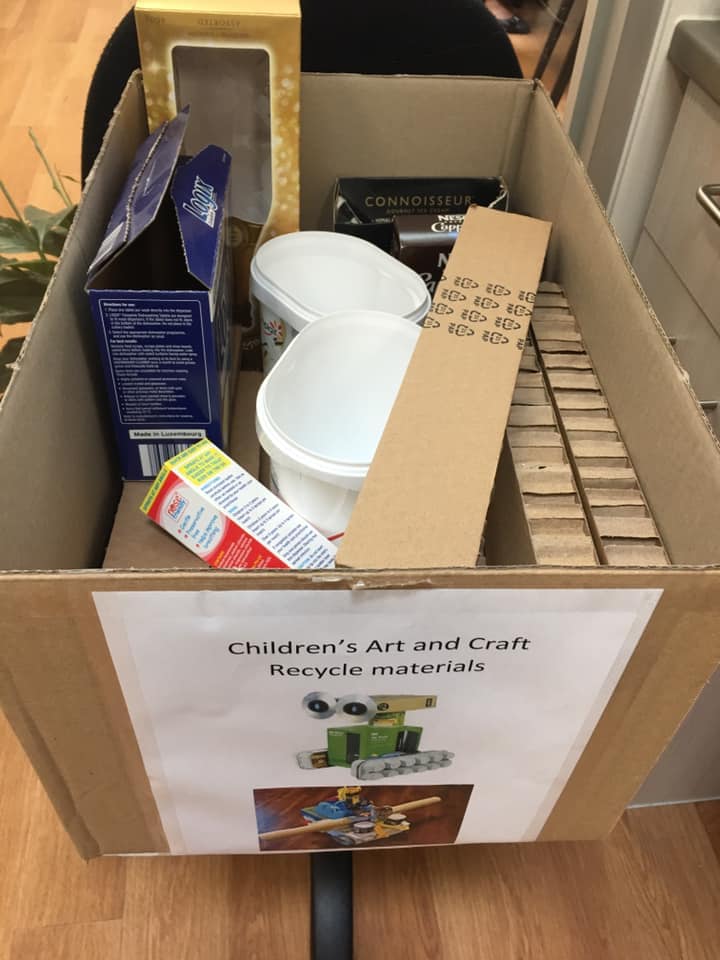 construction box Setup up these simple activity ideas for toddlers and help them learn through play - no hours of prep or expensive materials required! Ideas for early childhood educators, teachers, nursery and homeschool families!