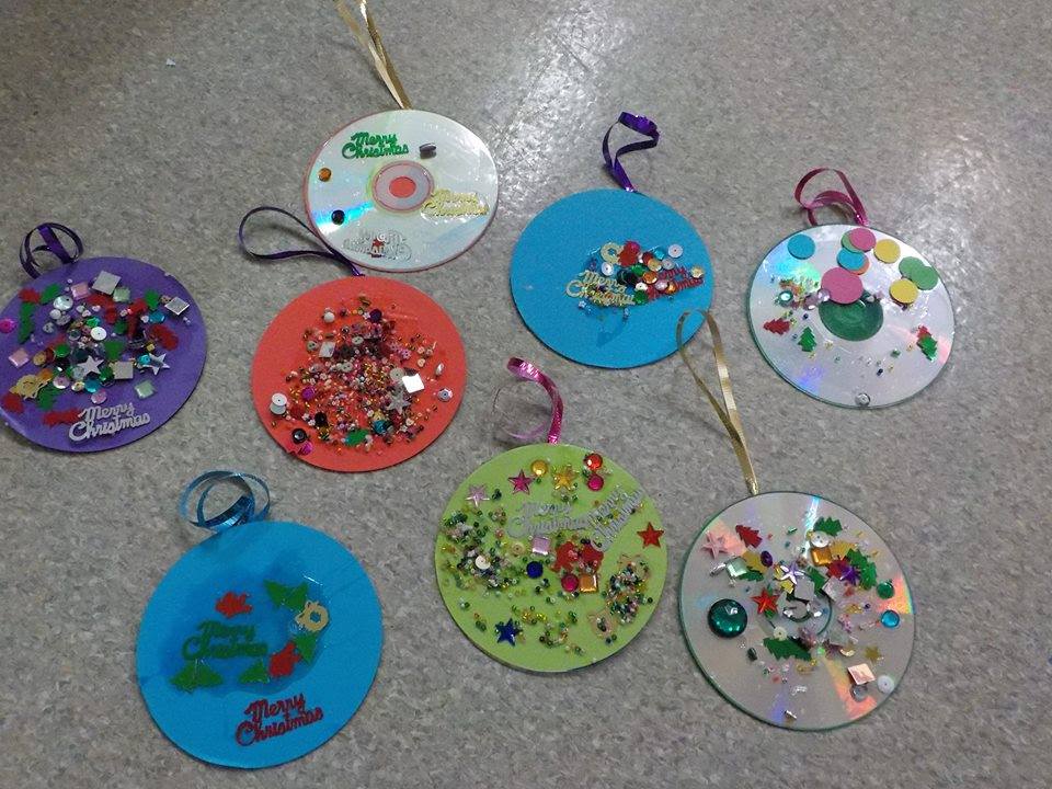 Save money and help children to create a special handmade Christmas present for family and friends with this collection of project and activity ideas!