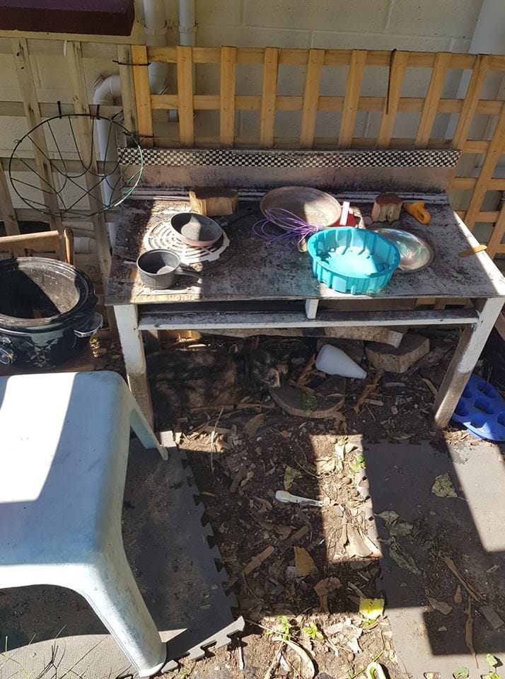 Add interest to the children's outdoor play areas with this inspiring educator compilation of simple mud kitchen and digging play spaces for children by The Empowered Educator.