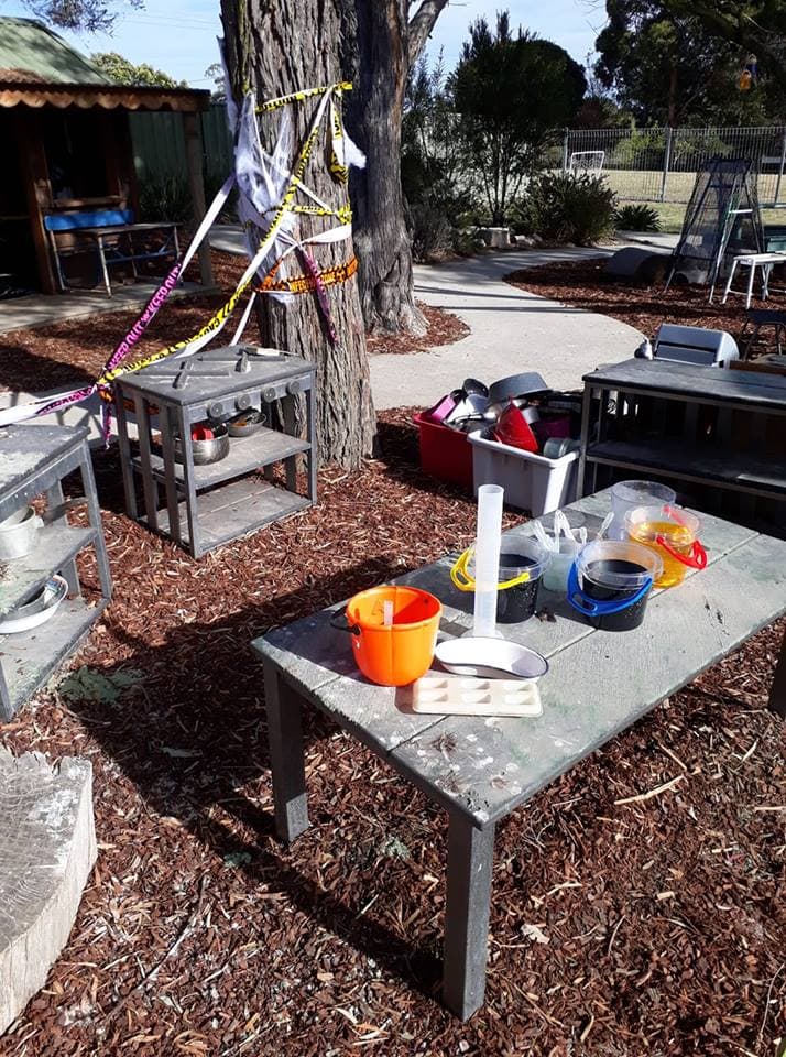 Add interest to the children's outdoor play areas with this inspiring educator compilation of simple mud kitchen and digging play spaces for children by The Empowered Educator.