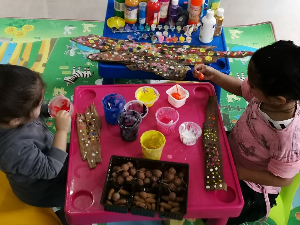 Be inspired to set up invitations to play and learn using simple materials from nature with this collection of photos and ideas from early years educators!