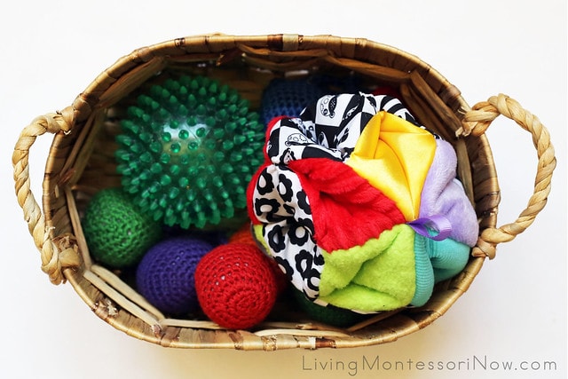 Montessori EYFS Educational Toy Childcare Professionals Treasure Basket 