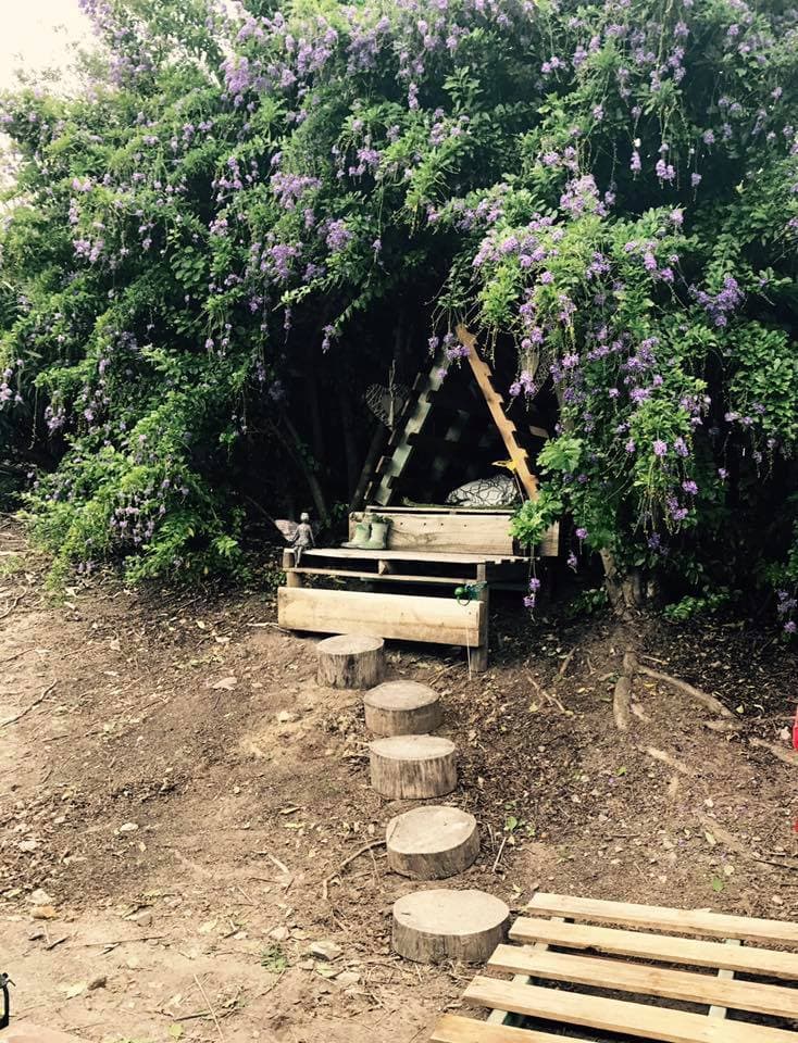 outdoor cubby with pallets Create inspiring outdoor spaces for children on a tight budget using these real ideas & examples from early childhood educators!